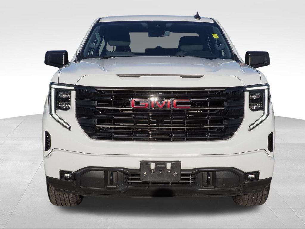 used 2023 GMC Sierra 1500 car, priced at $38,225