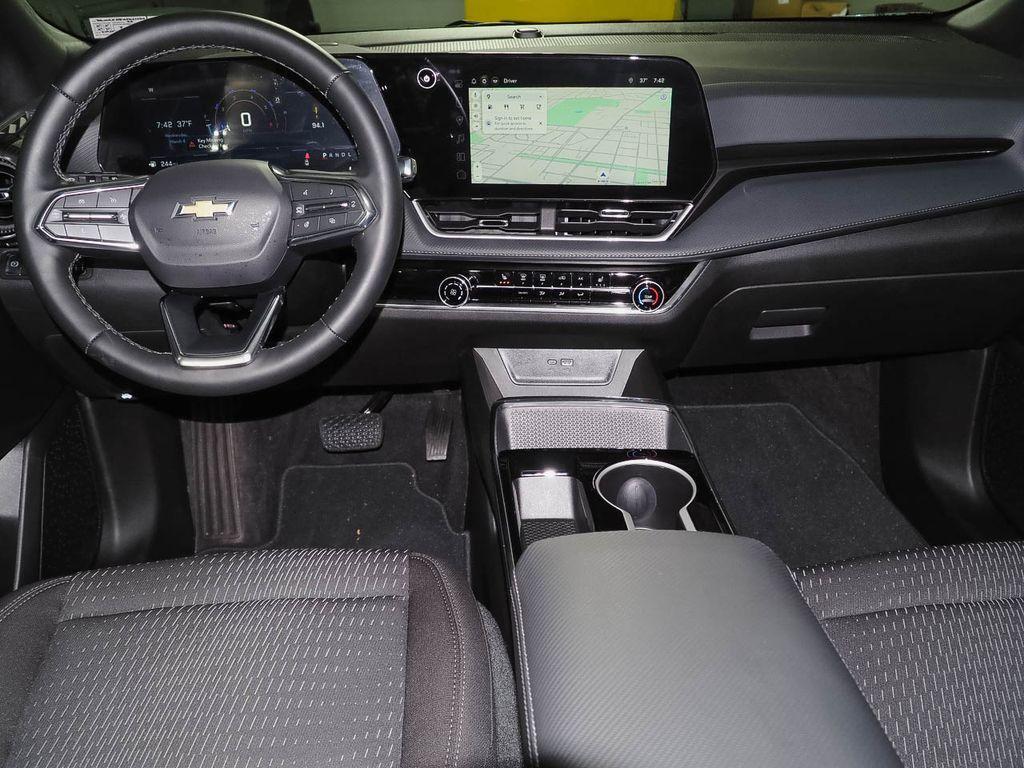 used 2025 Chevrolet Equinox car, priced at $26,245