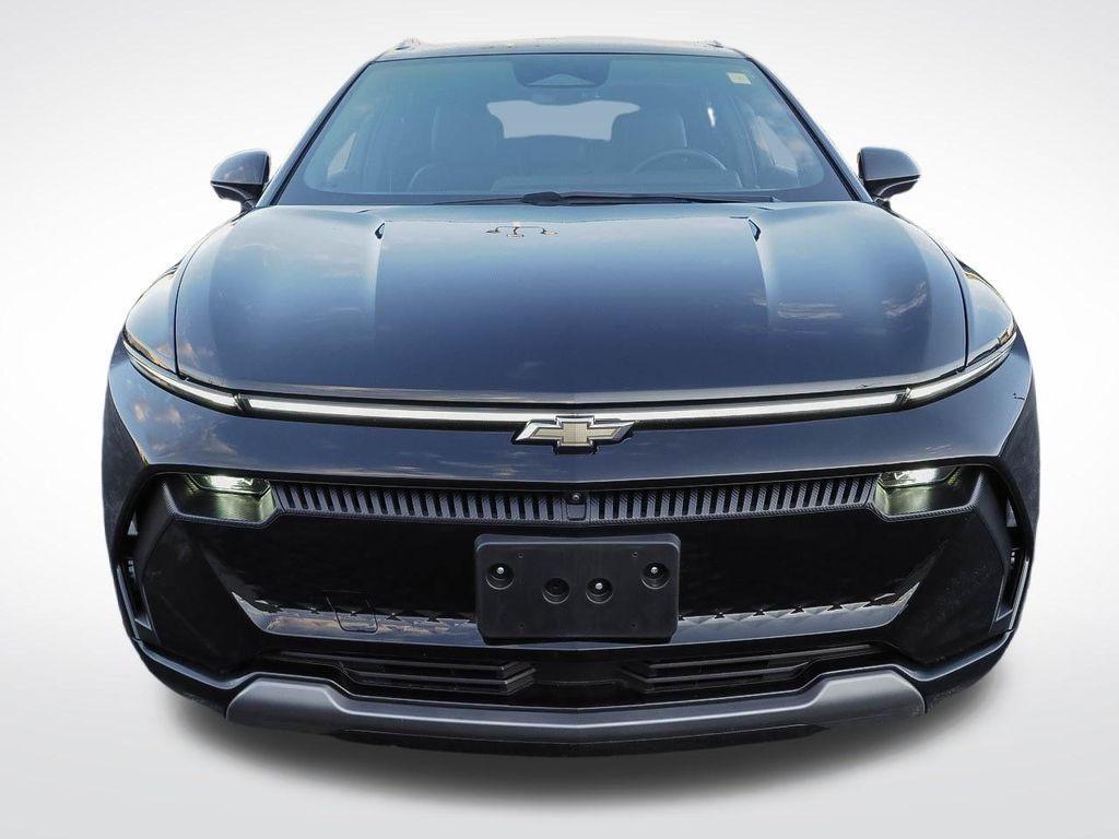 used 2025 Chevrolet Equinox EV car, priced at $27,900