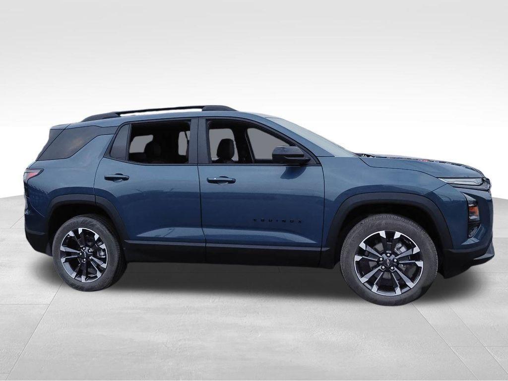 used 2025 Chevrolet Equinox car, priced at $32,020