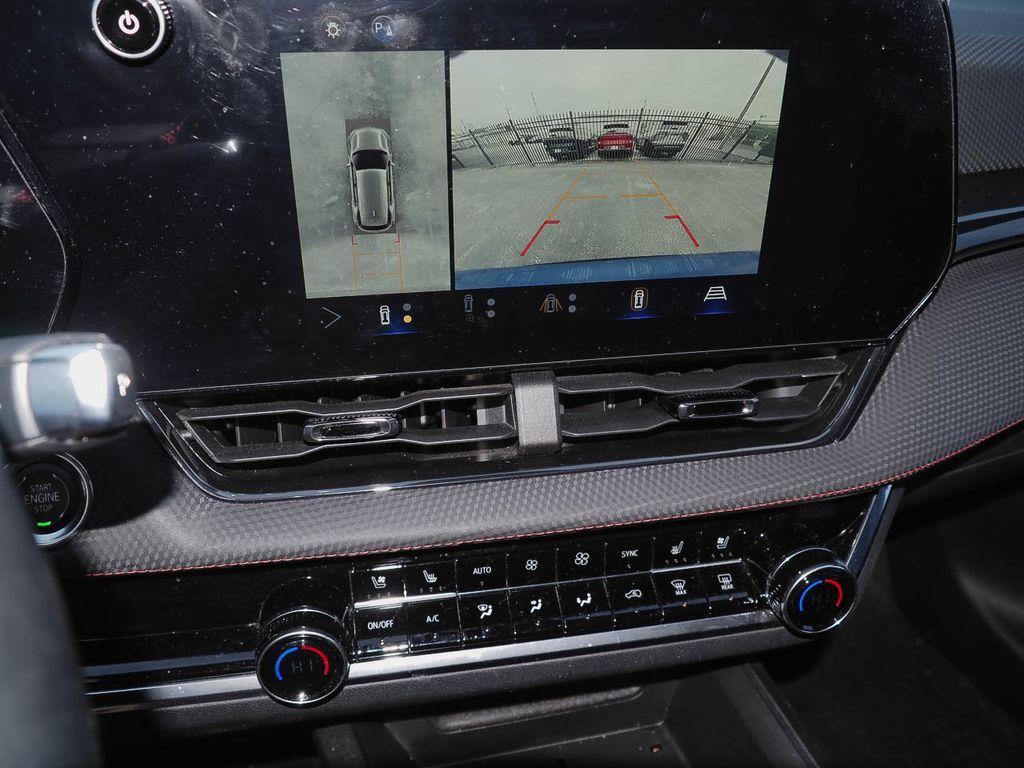 used 2025 Chevrolet Equinox car, priced at $32,020