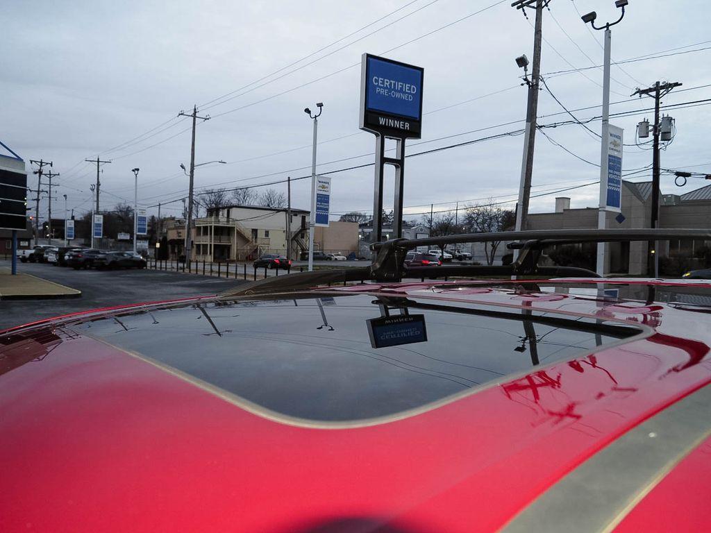 used 2023 Chevrolet Traverse car, priced at $36,888