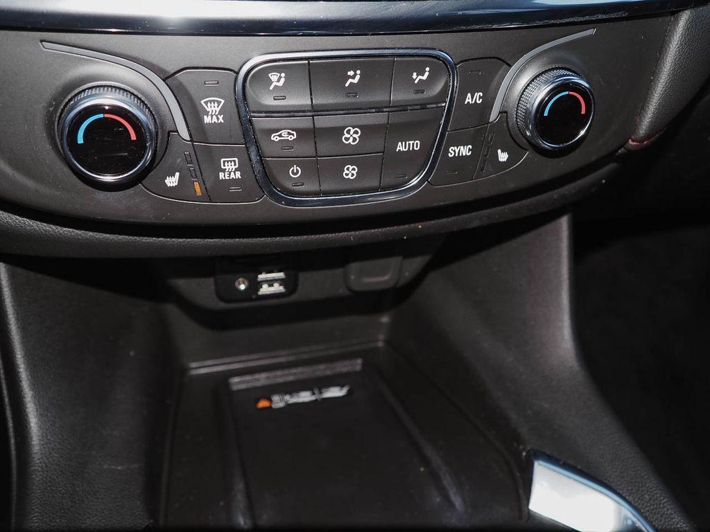 used 2023 Chevrolet Traverse car, priced at $36,888