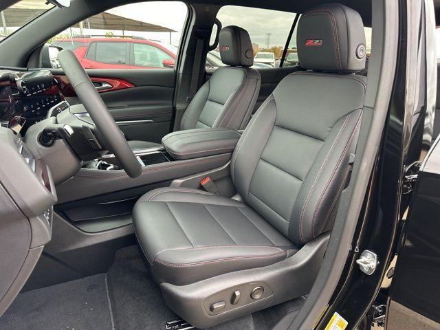 new 2026 Chevrolet Traverse car, priced at $49,560