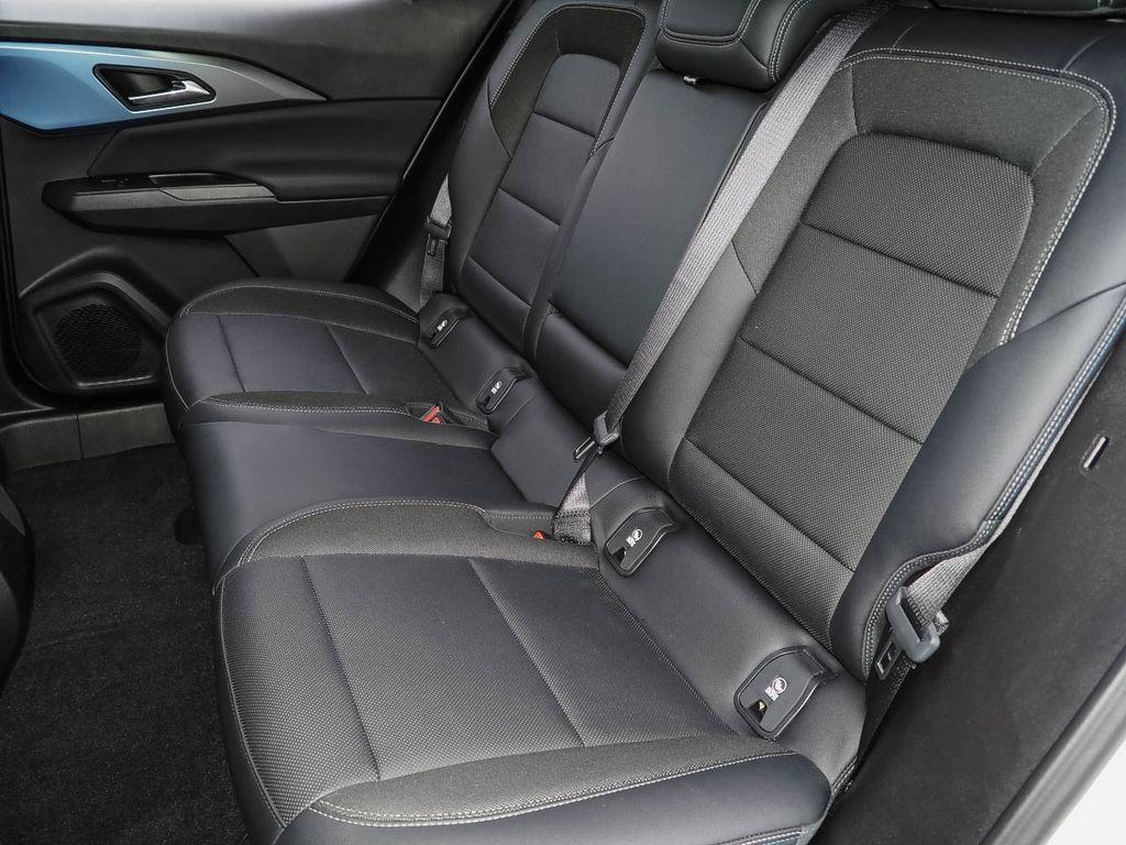 used 2025 Chevrolet Equinox EV car, priced at $26,988