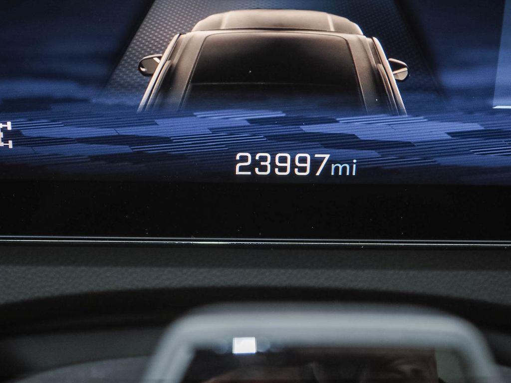 used 2024 Chevrolet Traverse car, priced at $47,895