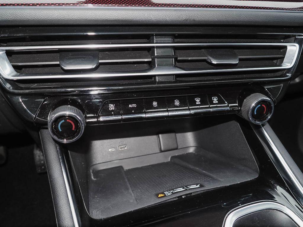 used 2024 Chevrolet Traverse car, priced at $47,895