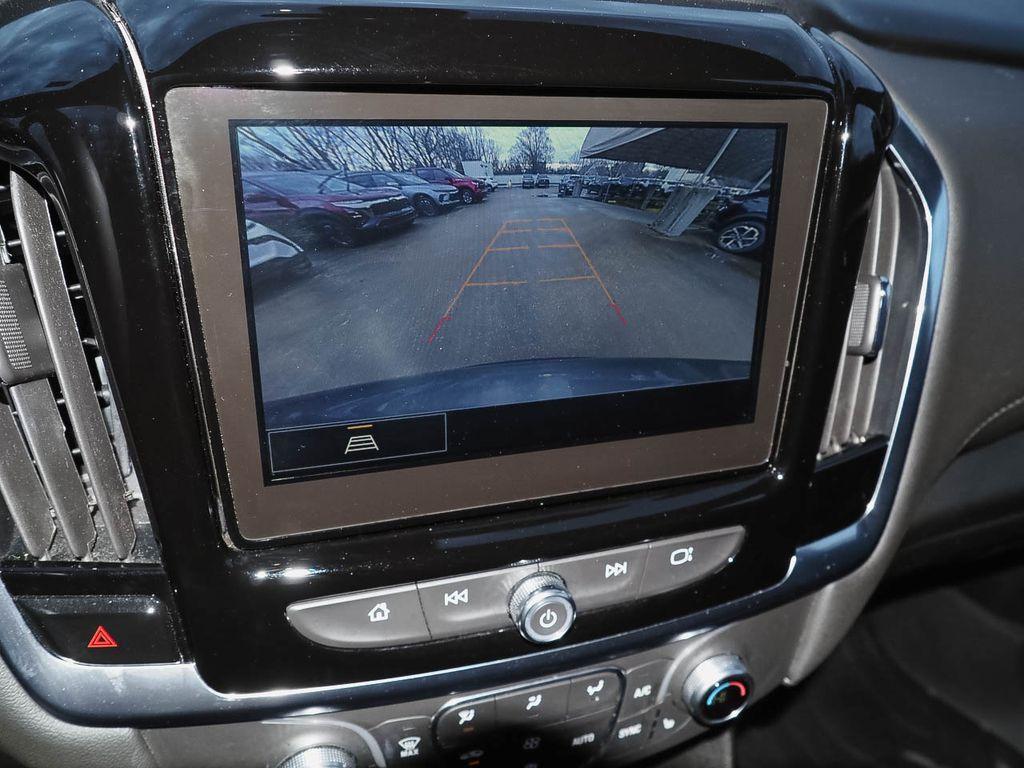 used 2023 Chevrolet Traverse car, priced at $28,180