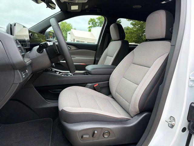 new 2026 Chevrolet Traverse car, priced at $43,586