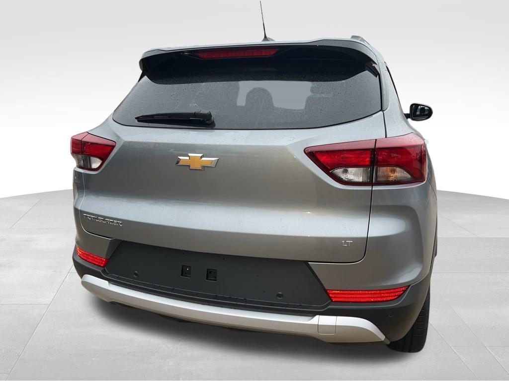 new 2025 Chevrolet TrailBlazer car, priced at $27,965