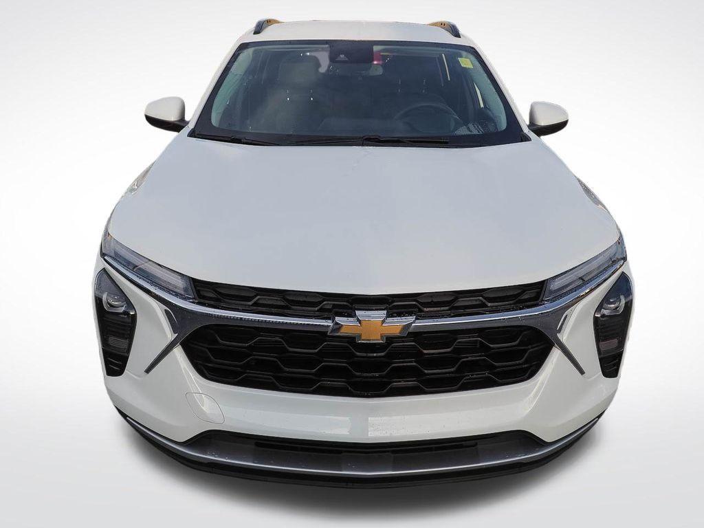 used 2024 Chevrolet Trax car, priced at $21,452