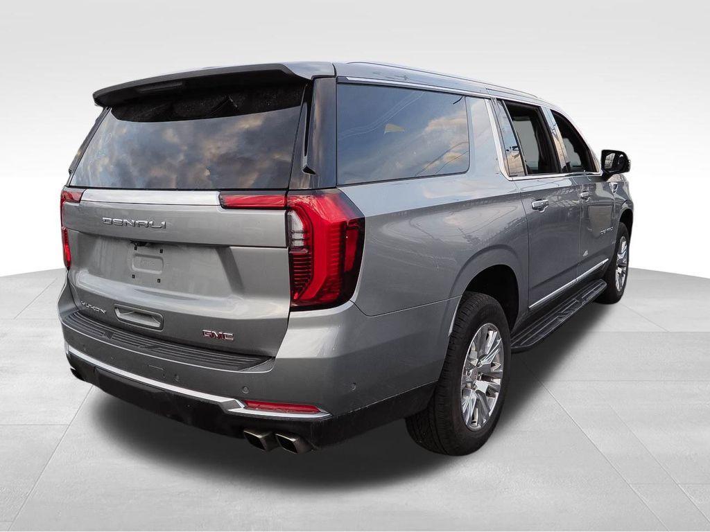 used 2025 GMC Yukon XL car, priced at $72,288