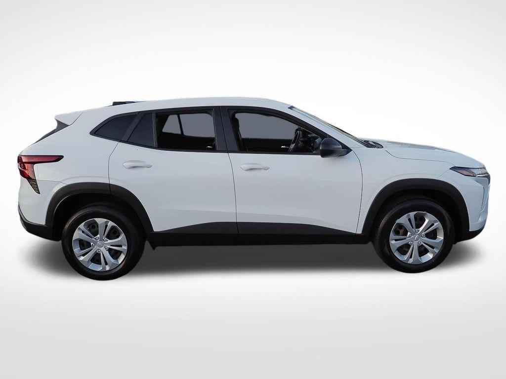 used 2025 Chevrolet Trax car, priced at $20,657