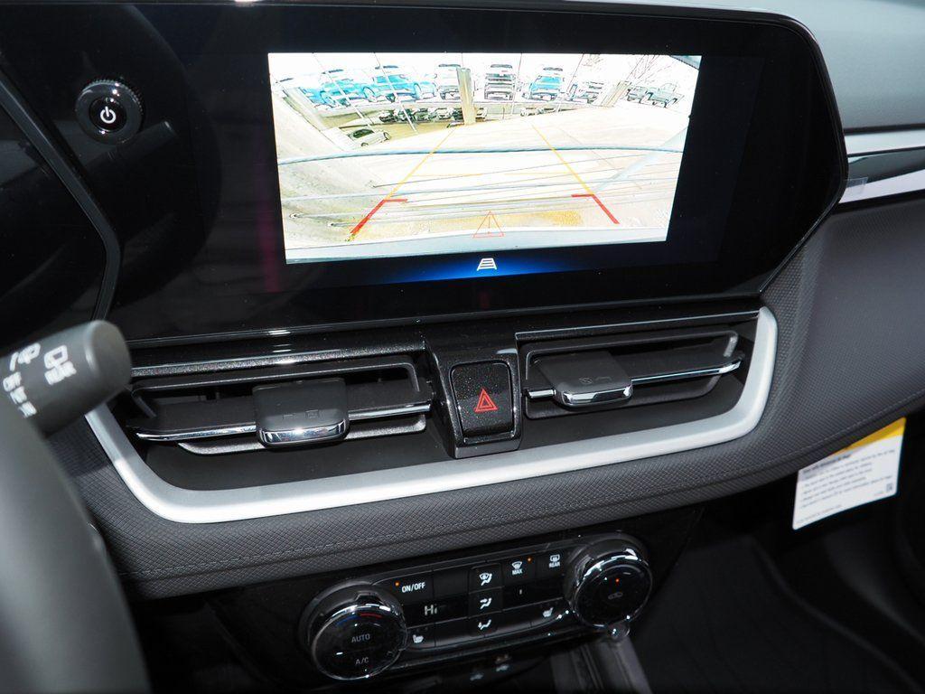 new 2025 Chevrolet TrailBlazer car, priced at $28,965