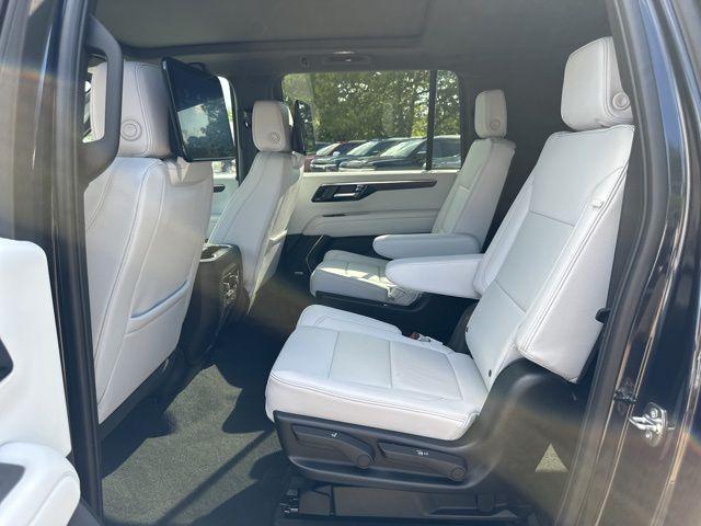 new 2025 Chevrolet Suburban car, priced at $82,900