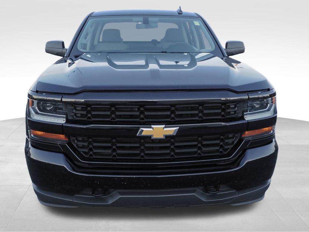 used 2018 Chevrolet Silverado 1500 car, priced at $26,888