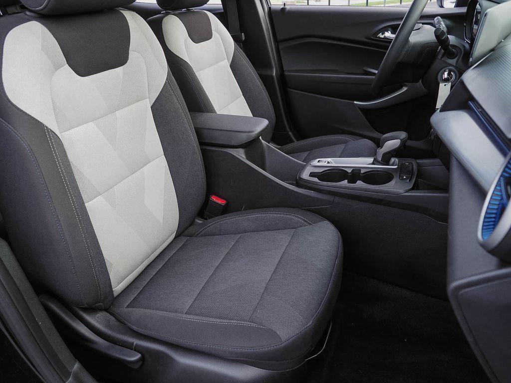 used 2024 Chevrolet Trax car, priced at $20,992