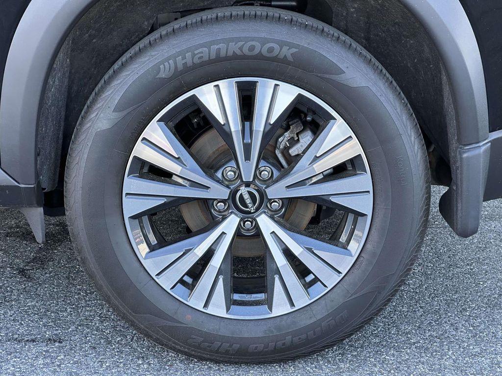 used 2023 Nissan Rogue car, priced at $26,657