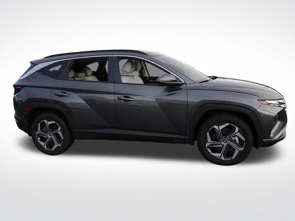 used 2024 Hyundai TUCSON Hybrid car, priced at $29,588