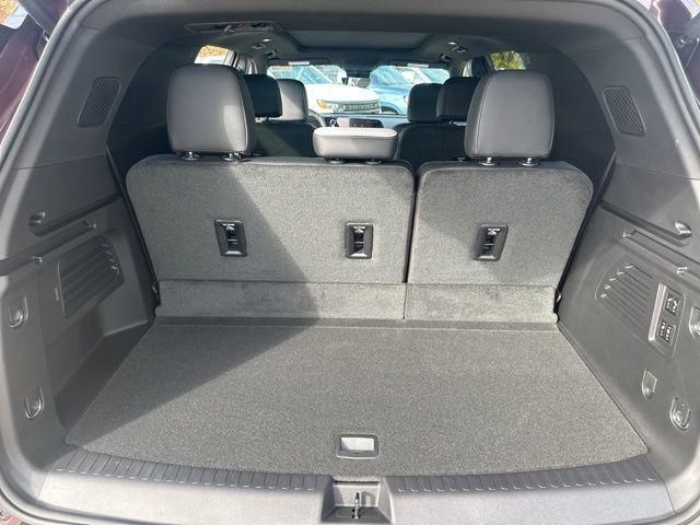 new 2026 Chevrolet Traverse car, priced at $57,035