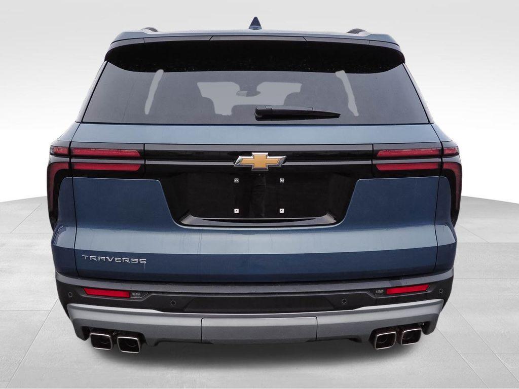 used 2025 Chevrolet Traverse car, priced at $35,188