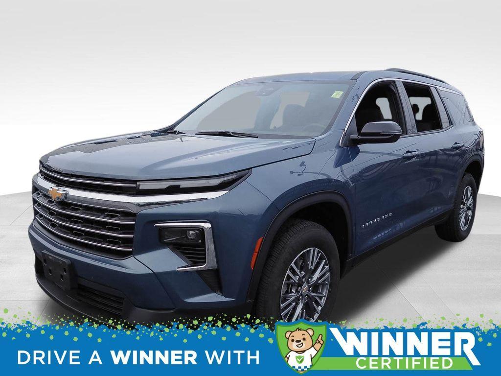 used 2025 Chevrolet Traverse car, priced at $35,188