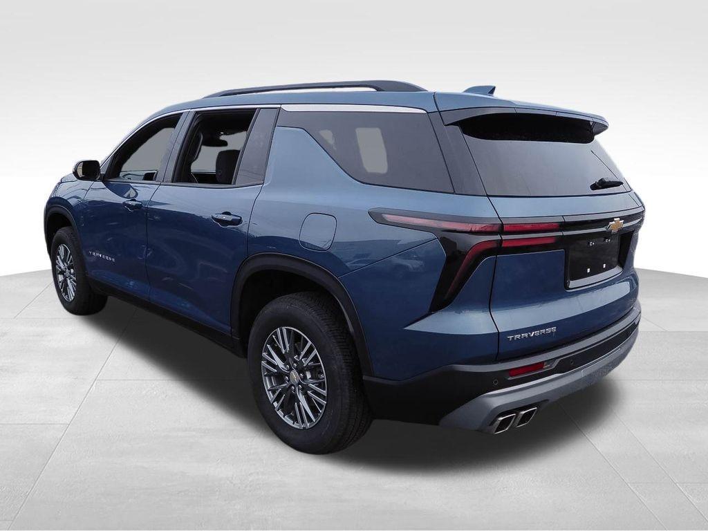 used 2025 Chevrolet Traverse car, priced at $35,188
