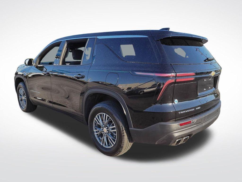 used 2024 Chevrolet Traverse car, priced at $36,899