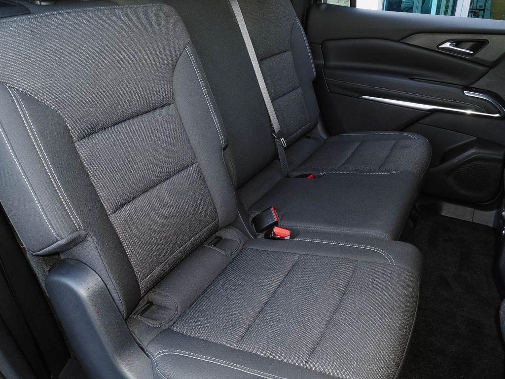 used 2024 Chevrolet Traverse car, priced at $36,899