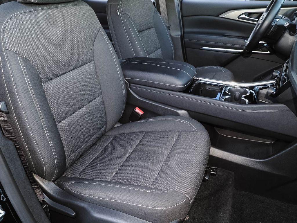 used 2024 Chevrolet Traverse car, priced at $36,899