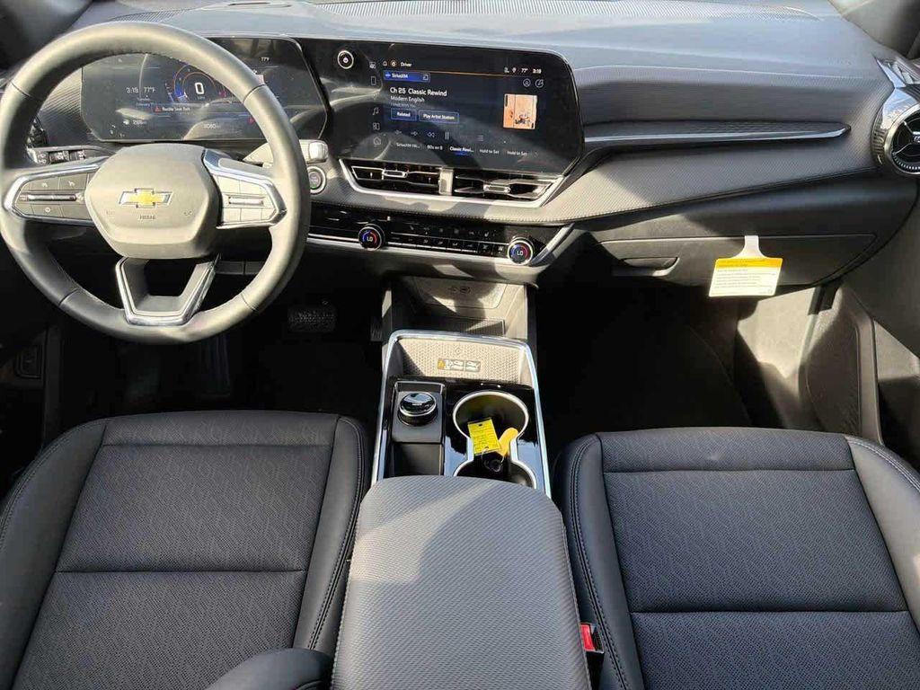 new 2026 Chevrolet Equinox car, priced at $31,045