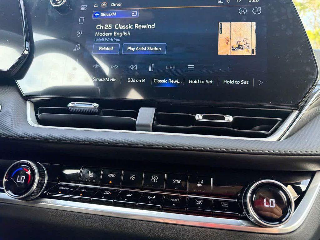 new 2026 Chevrolet Equinox car, priced at $31,045