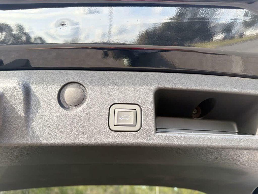 new 2026 Chevrolet Equinox car, priced at $31,045