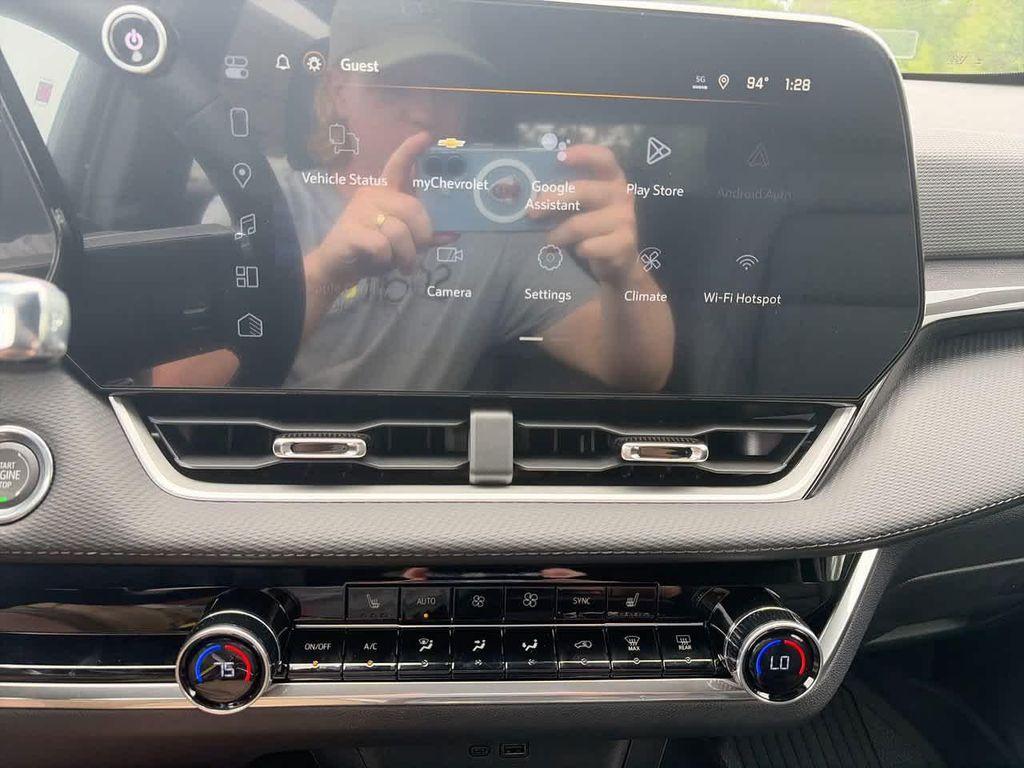 new 2026 Chevrolet Equinox car, priced at $32,495