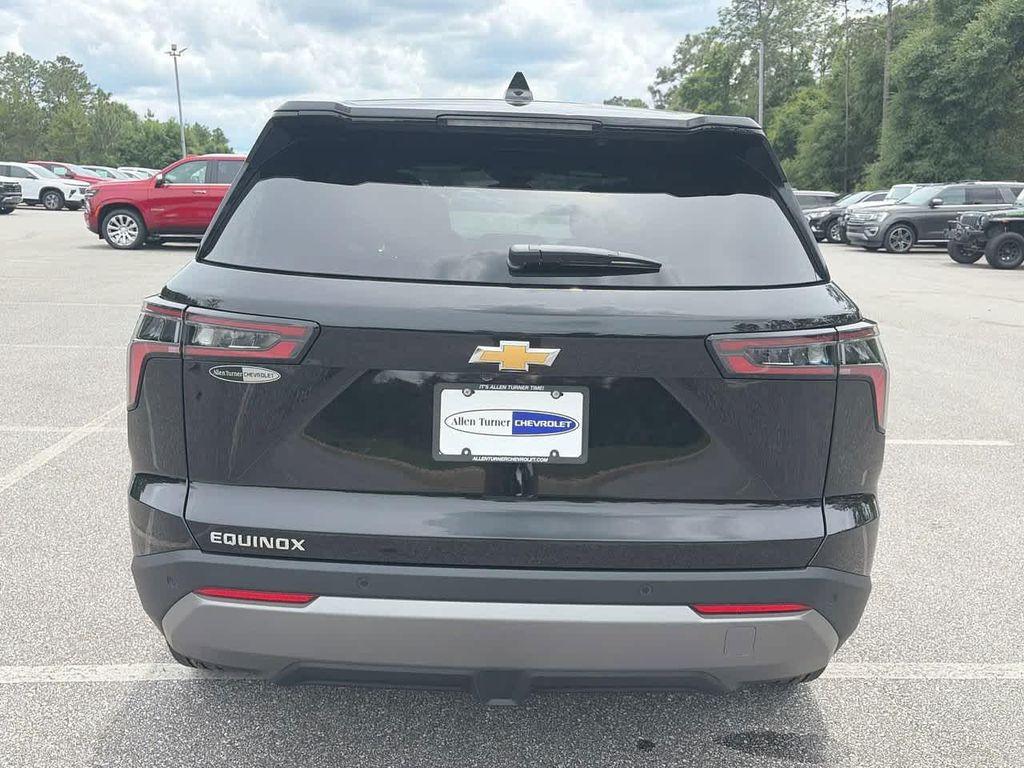new 2026 Chevrolet Equinox car, priced at $32,495