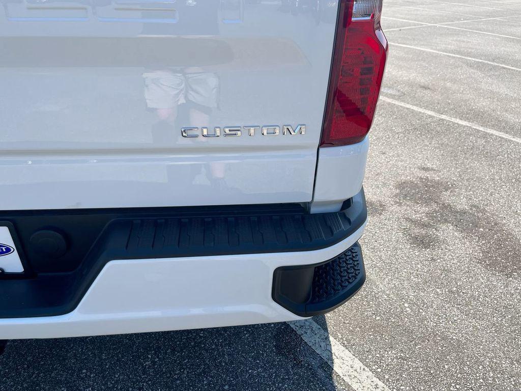 new 2026 Chevrolet Silverado 1500 car, priced at $42,280