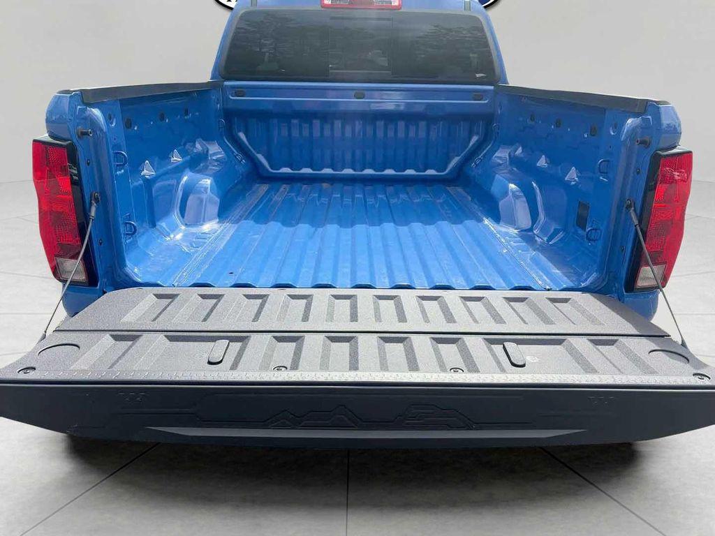 new 2026 Chevrolet Colorado car, priced at $45,135