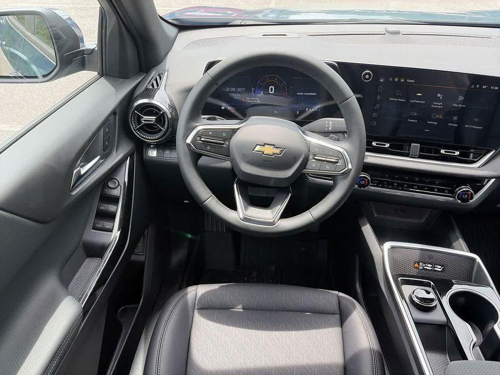 new 2026 Chevrolet Equinox car, priced at $32,495