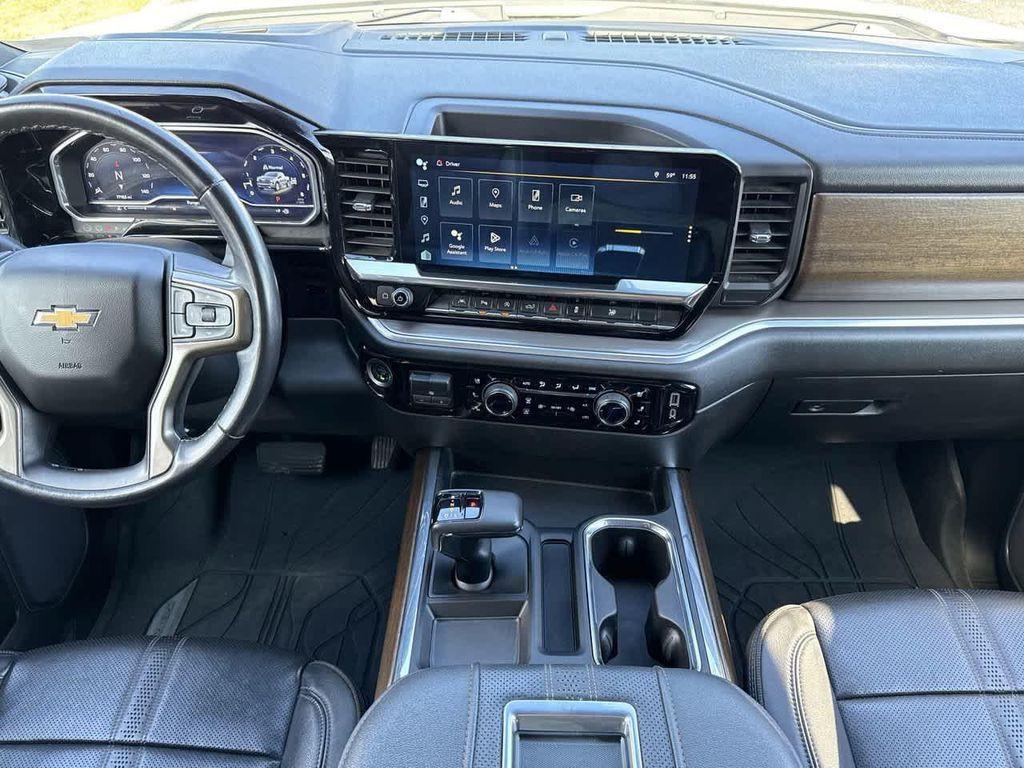 used 2022 Chevrolet Silverado 1500 car, priced at $39,989