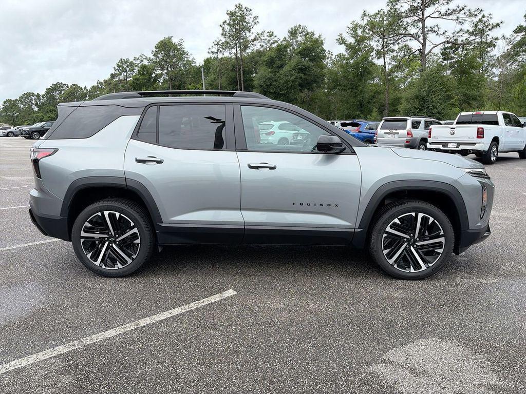 new 2026 Chevrolet Equinox car, priced at $35,990