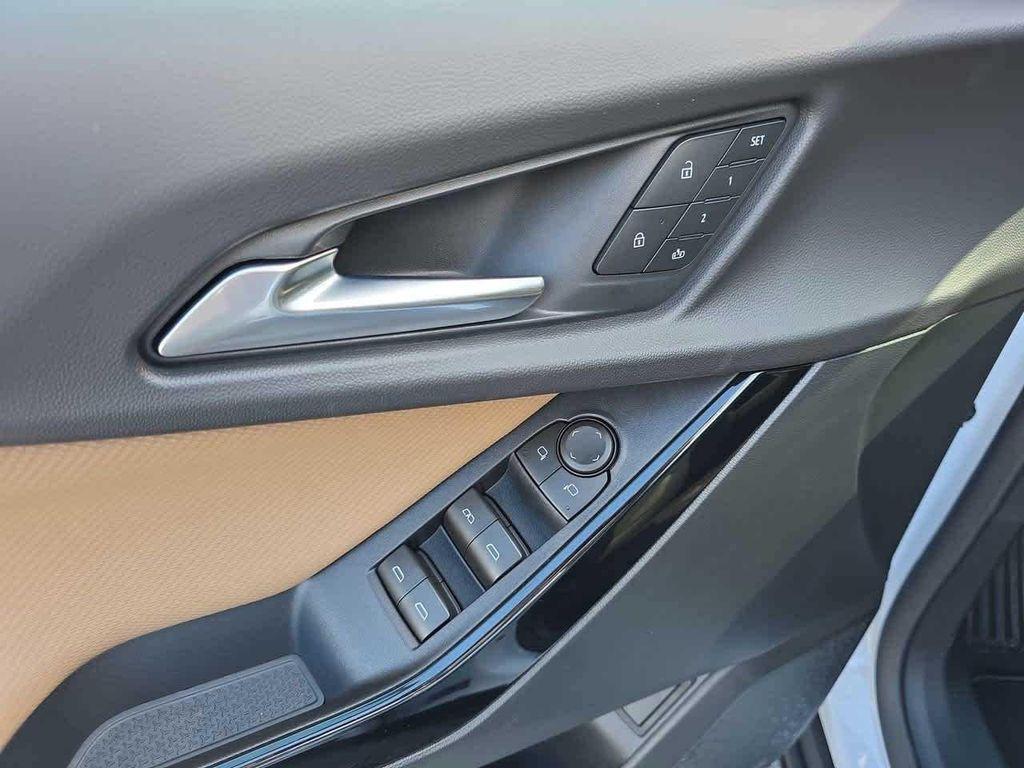 new 2026 Chevrolet Equinox car, priced at $36,410