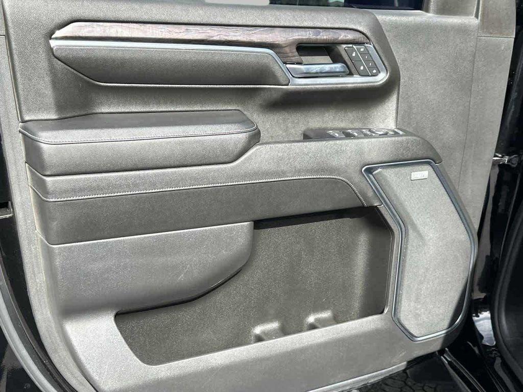 used 2024 Chevrolet Silverado 2500 car, priced at $61,900