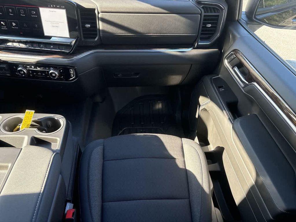 used 2024 GMC Sierra 1500 car, priced at $43,412