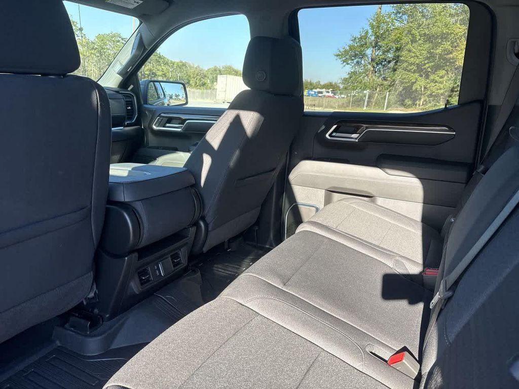 used 2024 GMC Sierra 1500 car, priced at $43,412