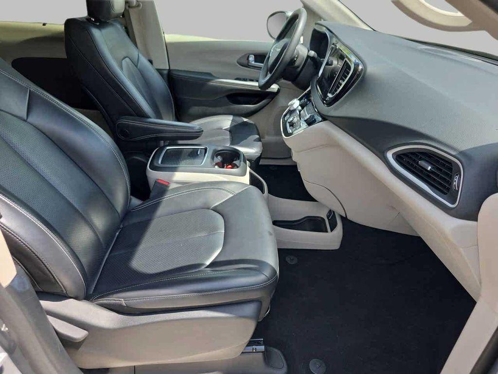 used 2023 Chrysler Pacifica car, priced at $23,600