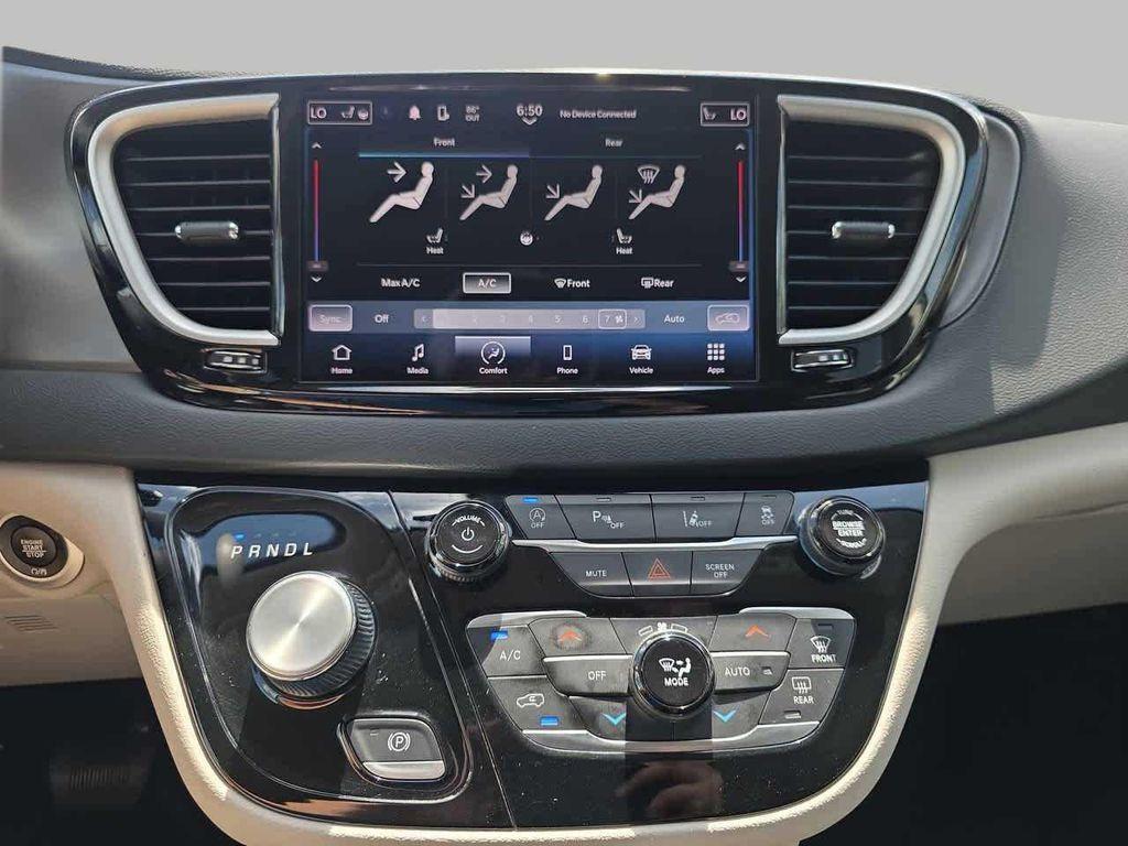 used 2023 Chrysler Pacifica car, priced at $23,600