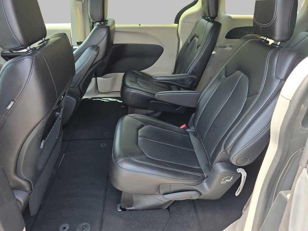 used 2023 Chrysler Pacifica car, priced at $23,600