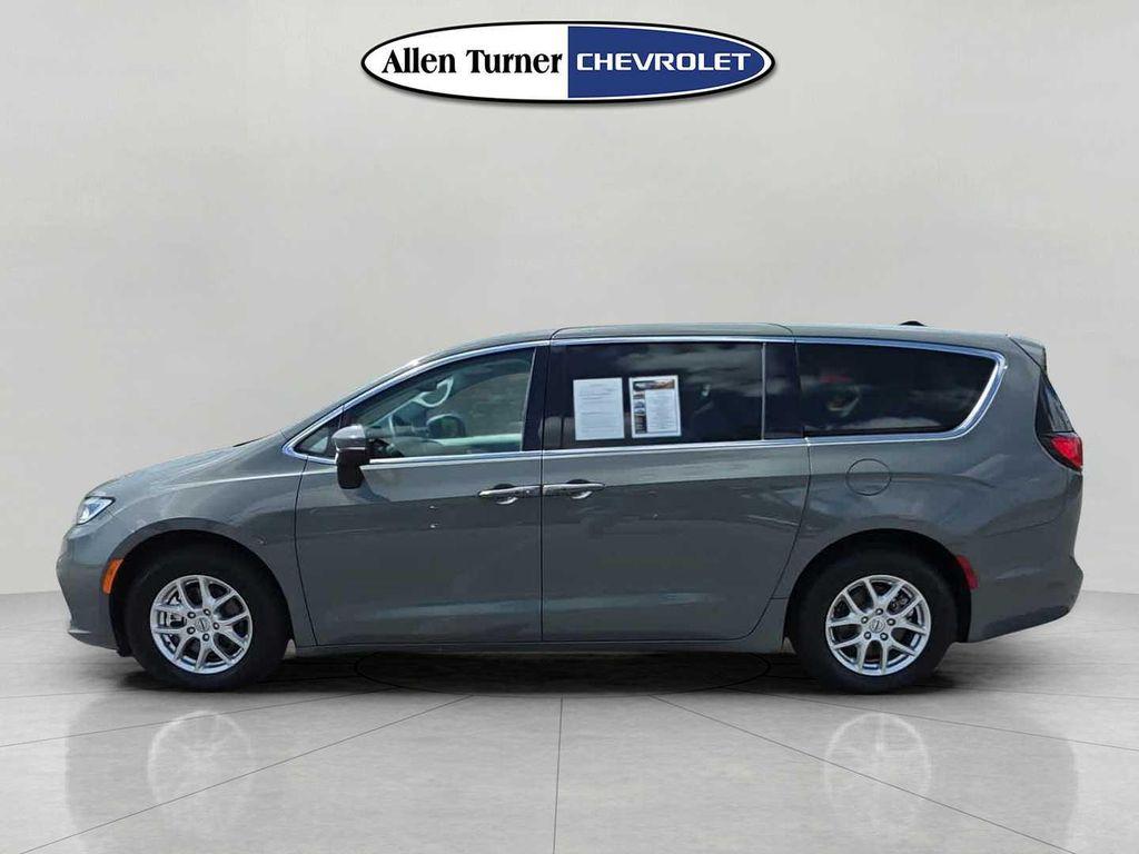used 2023 Chrysler Pacifica car, priced at $23,600
