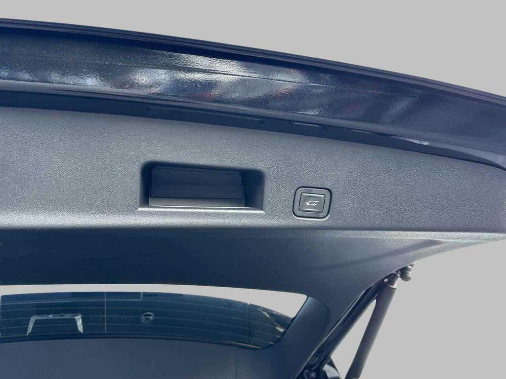 new 2026 Chevrolet Traverse car, priced at $53,447