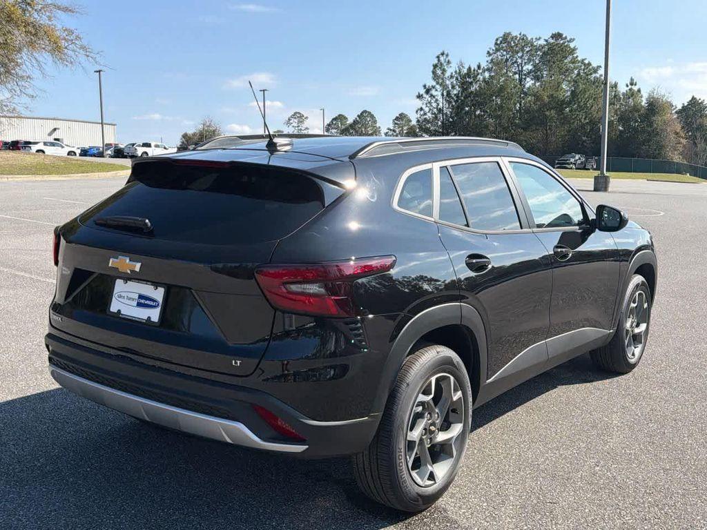 new 2026 Chevrolet Trax car, priced at $25,385